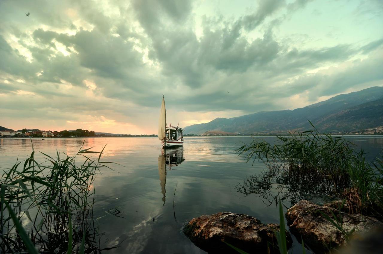 Little Island Resort Nisos Ioanninon Bagian luar foto