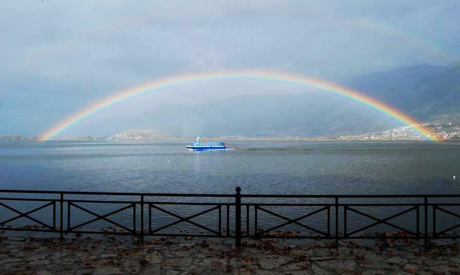 Little Island Resort Nisos Ioanninon Bagian luar foto